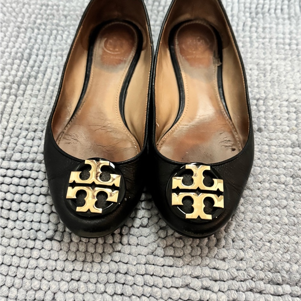 Tory Burch Black Leather Ballet Flats with Gold Logo Emblem